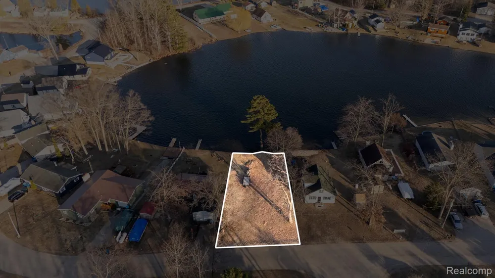 Circle Drive Hamilton Township, MI 48625