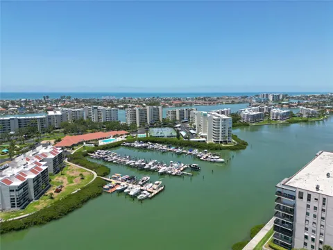 7400 SUN ISLAND DRIVE S #501