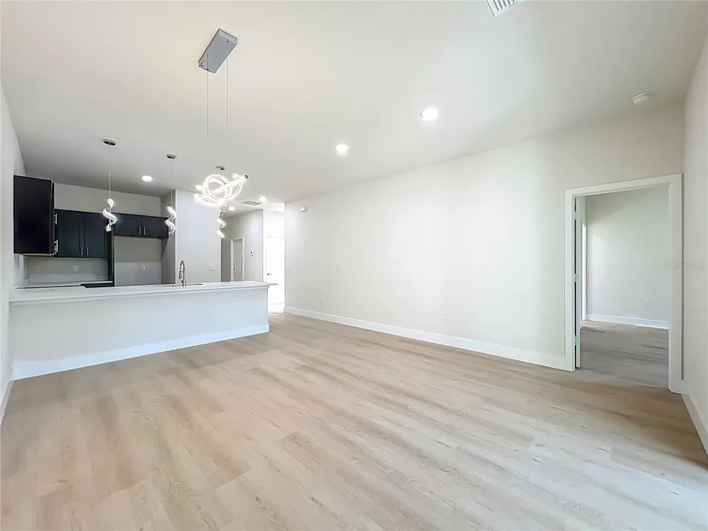 356 W 4TH STREET Apopka, FL 32703