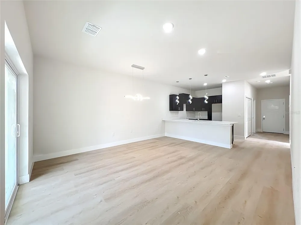356 W 4TH STREET Apopka, FL 32703
