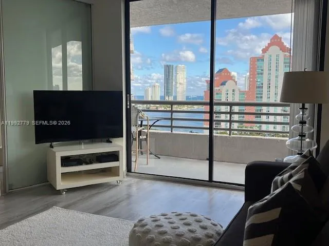 3300 NE 191st St #1916 Aventura, FL 33180