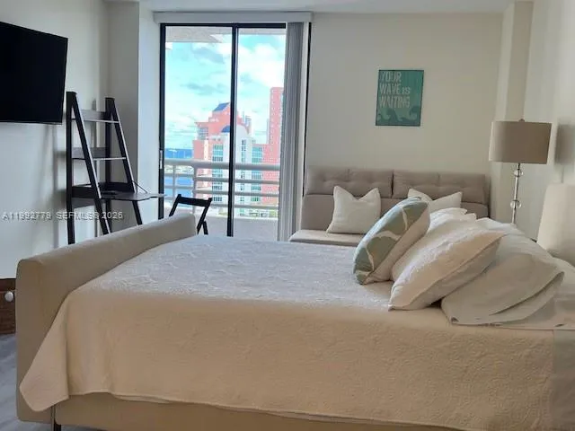 3300 NE 191st St #1916 Aventura, FL 33180