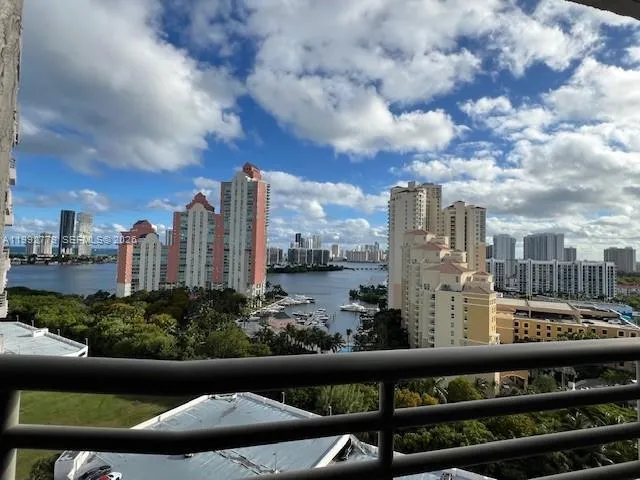 3300 NE 191st St #1916 Aventura, FL 33180