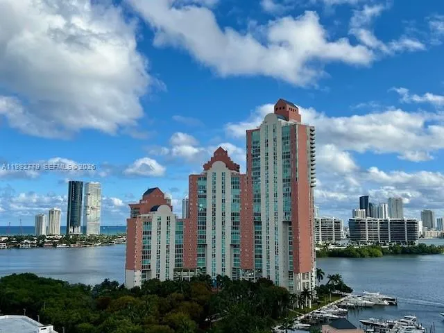3300 NE 191st St #1916 Aventura, FL 33180