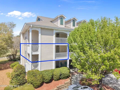 3350 Club Villas Drive ## 903
