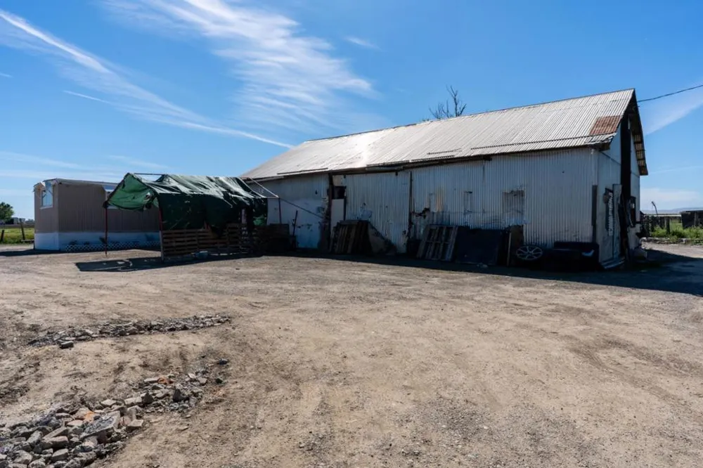 23429 Highway 152 Los Banos, CA 93635