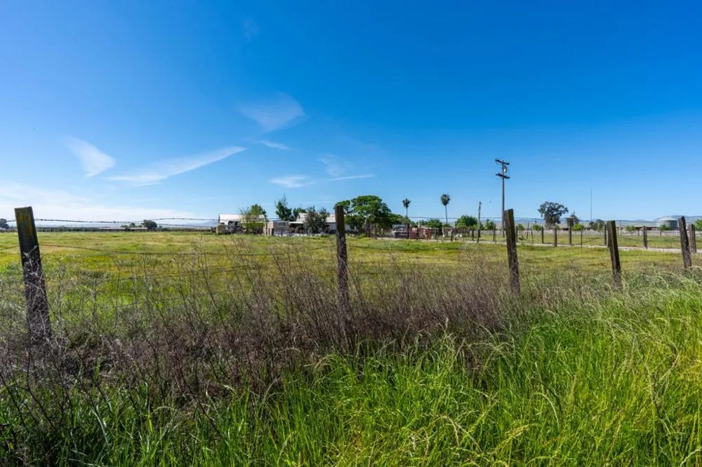 23429 Highway 152 Los Banos, CA 93635