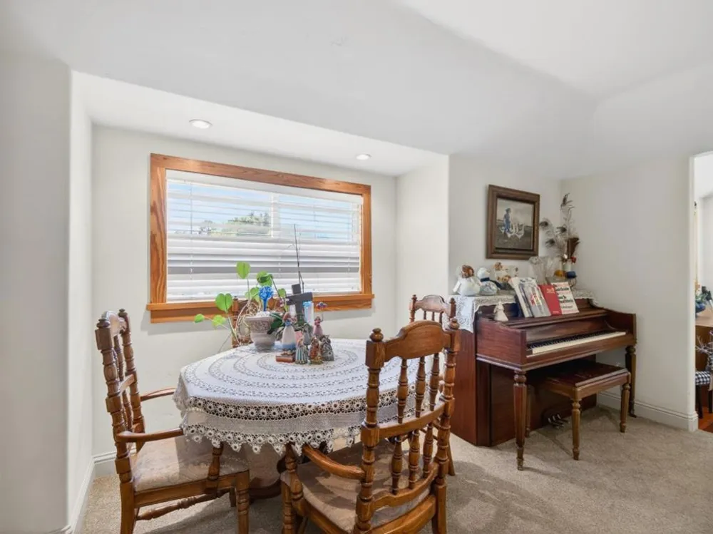 209 Hames Road Corralitos, CA 95076