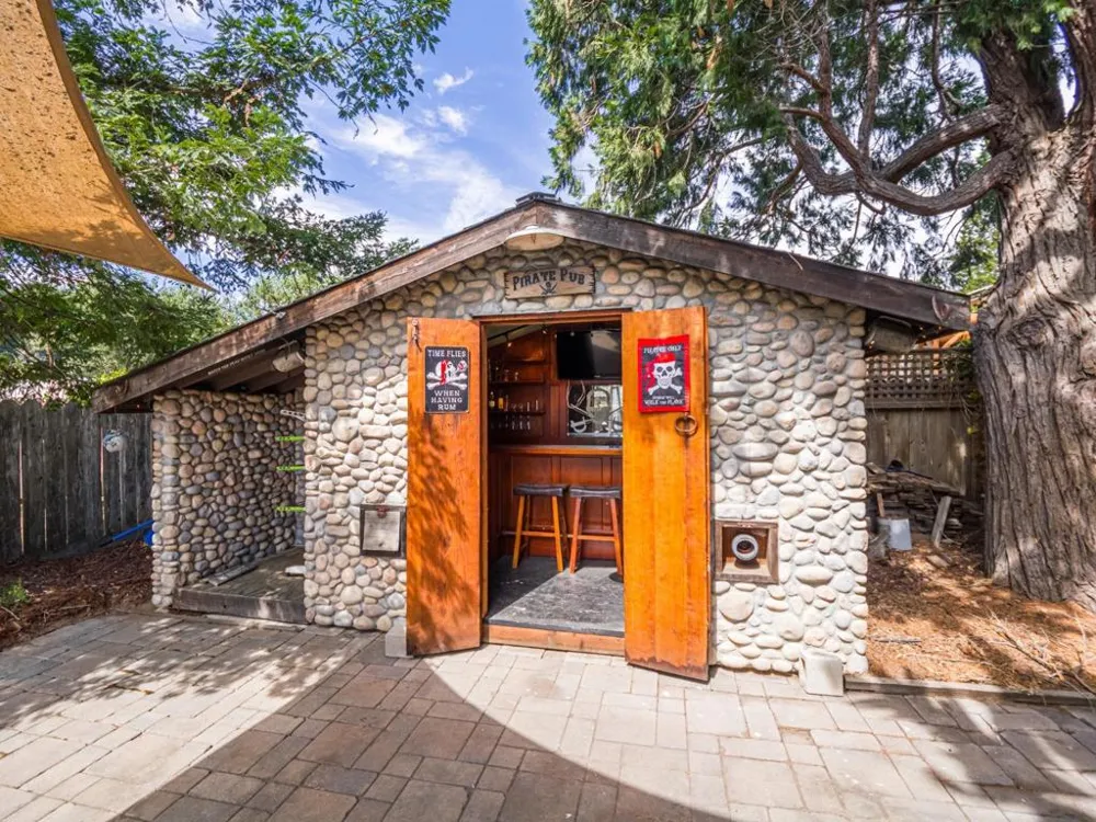 209 Hames Road Corralitos, CA 95076