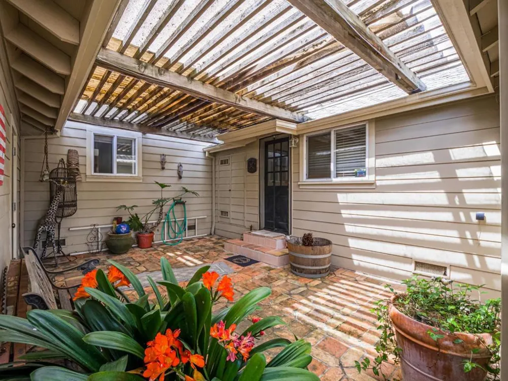 209 Hames Road Corralitos, CA 95076