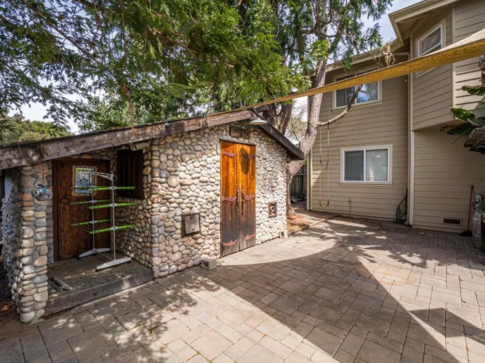 209 Hames Road Corralitos, CA 95076