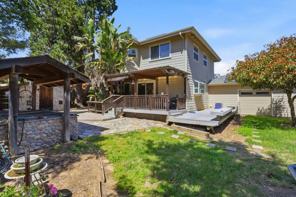 209 Hames Road Corralitos, CA 95076