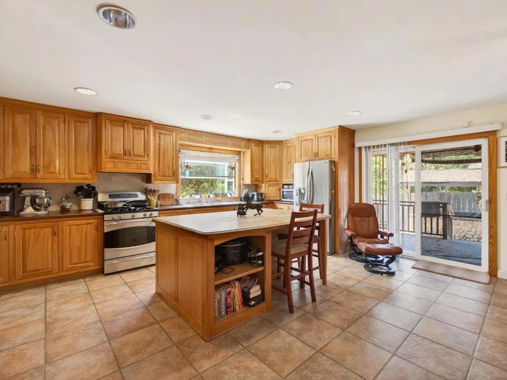 209 Hames Road Corralitos, CA 95076