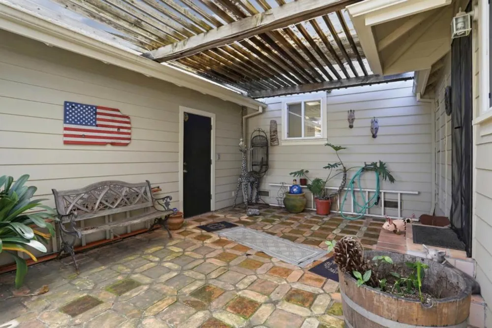 209 Hames Road Corralitos, CA 95076