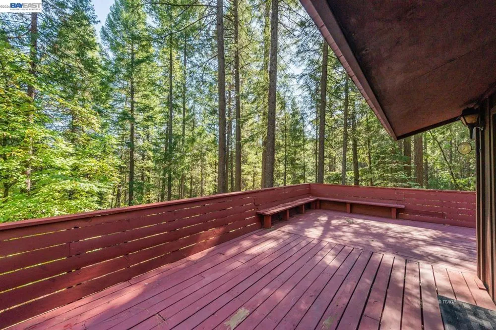 761 Lake Forest Dr. Trinity Center, CA 96091