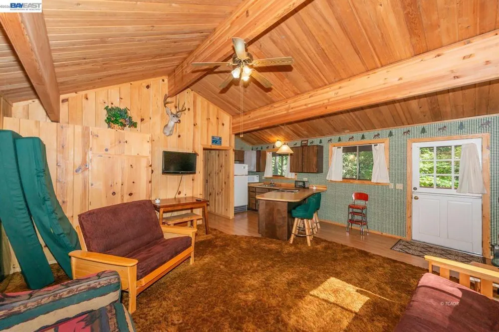 761 Lake Forest Dr. Trinity Center, CA 96091