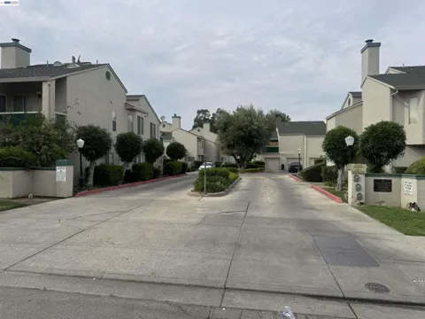999 Porter Ave #30