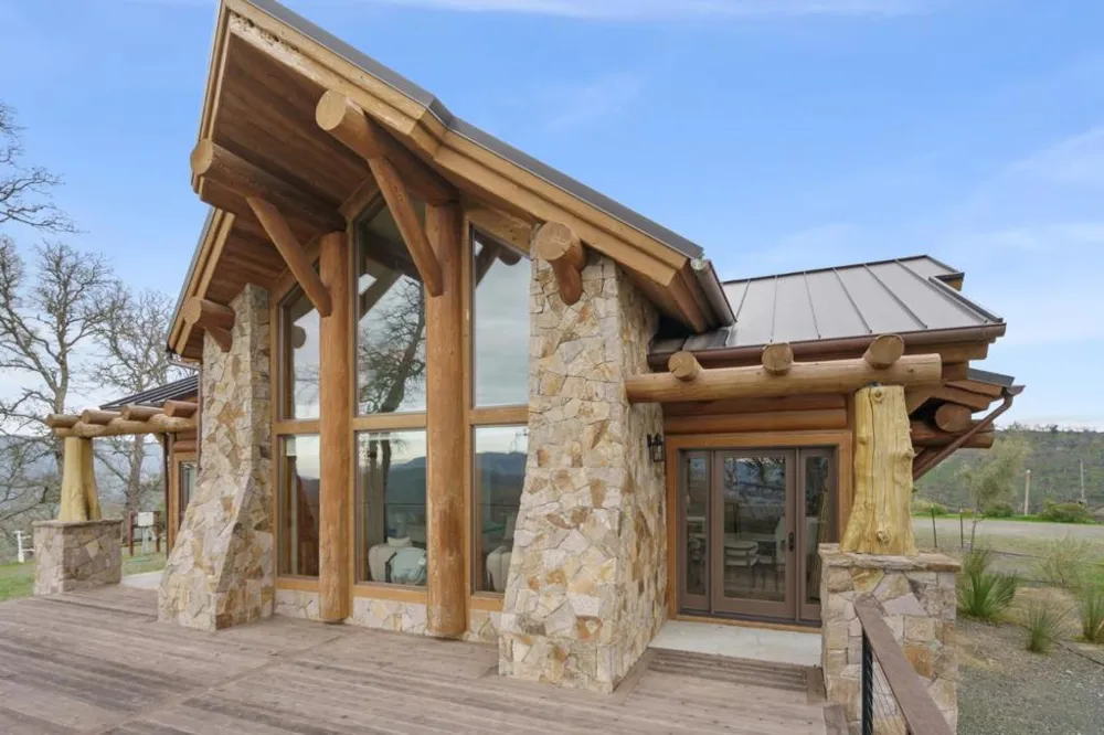 1525 Headlands Drive Napa, CA 94558
