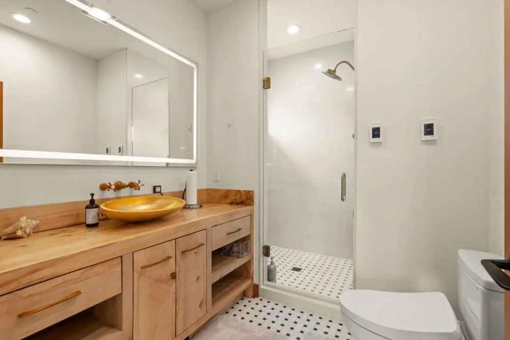 1525 Headlands Drive Napa, CA 94558