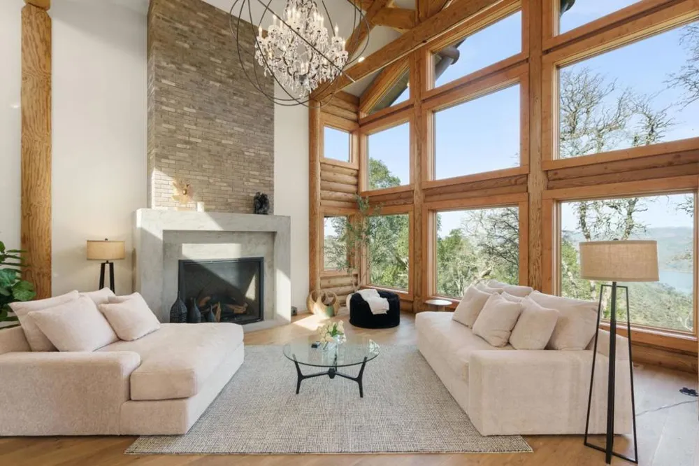 1525 Headlands Drive Napa, CA 94558