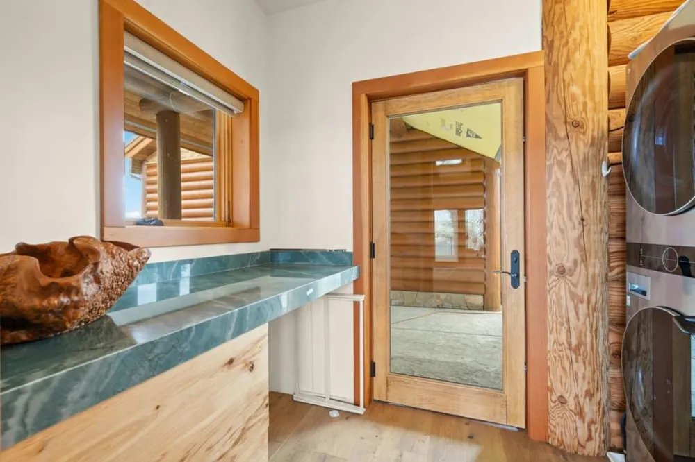1525 Headlands Drive Napa, CA 94558