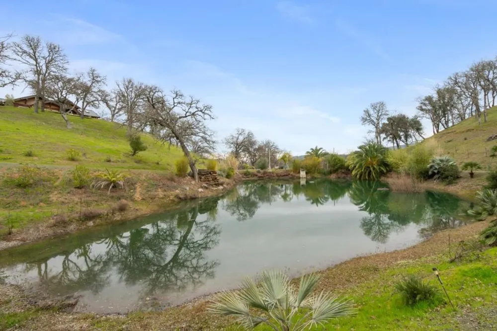 1525 Headlands Drive Napa, CA 94558