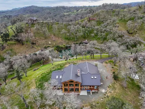 1525 Headlands Drive