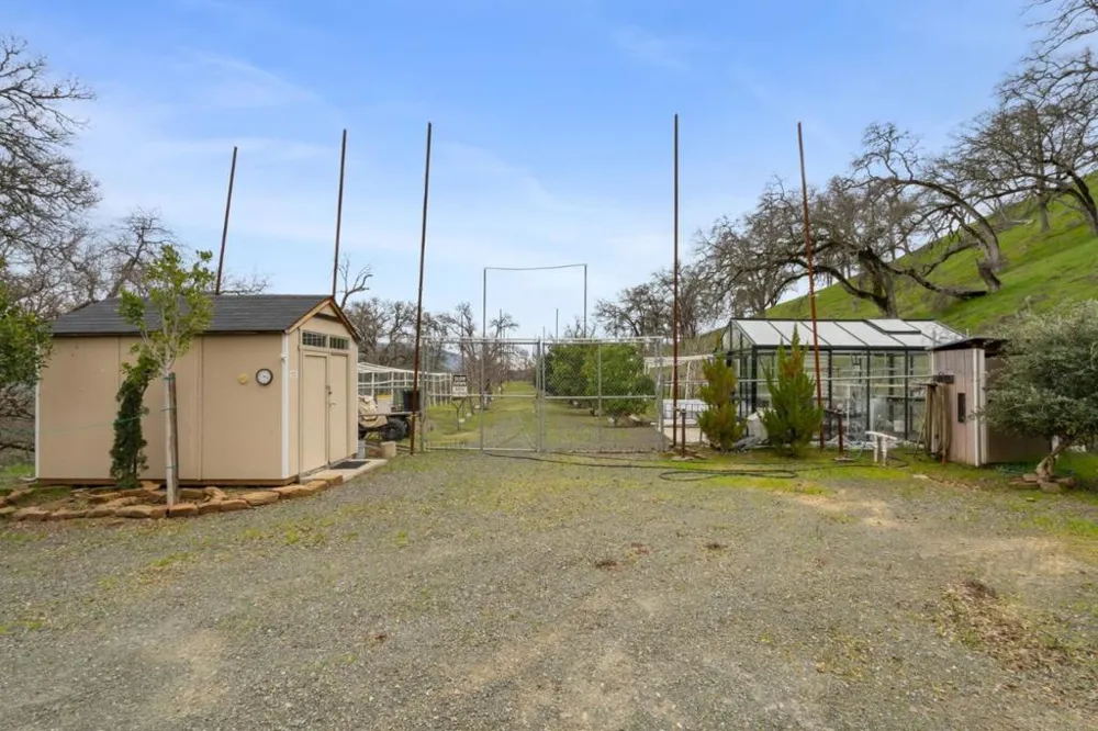 1525 Headlands Drive Napa, CA 94558
