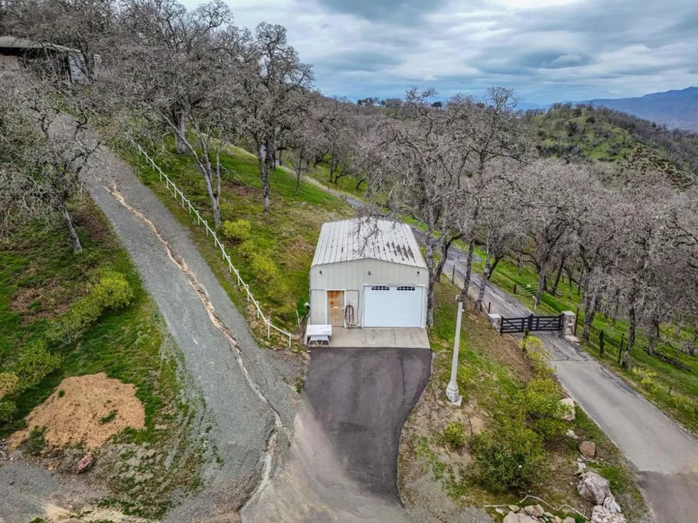 1525 Headlands Drive Napa, CA 94558