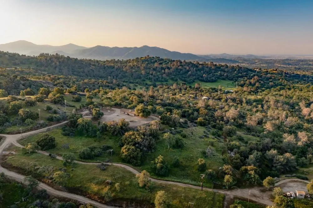 13804205 Pennyroyal Lane Prather, CA 93651