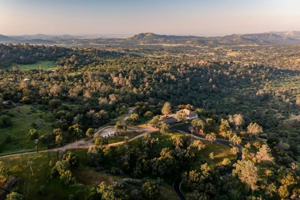 13804205 Pennyroyal Lane Prather, CA 93651