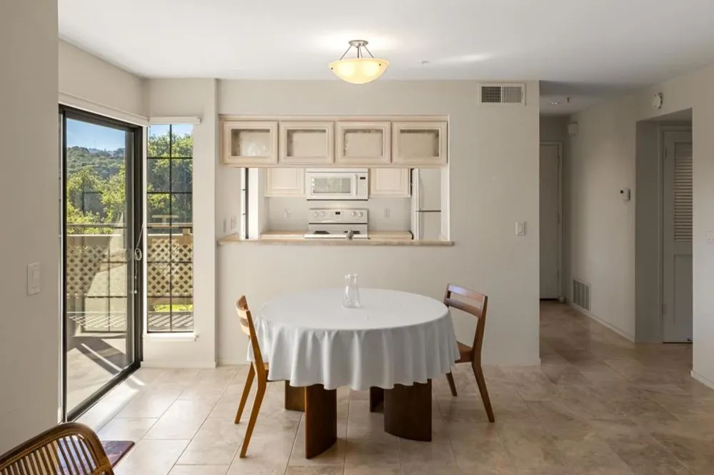 121 Quail Run Court Del Rey Oaks, CA 93940