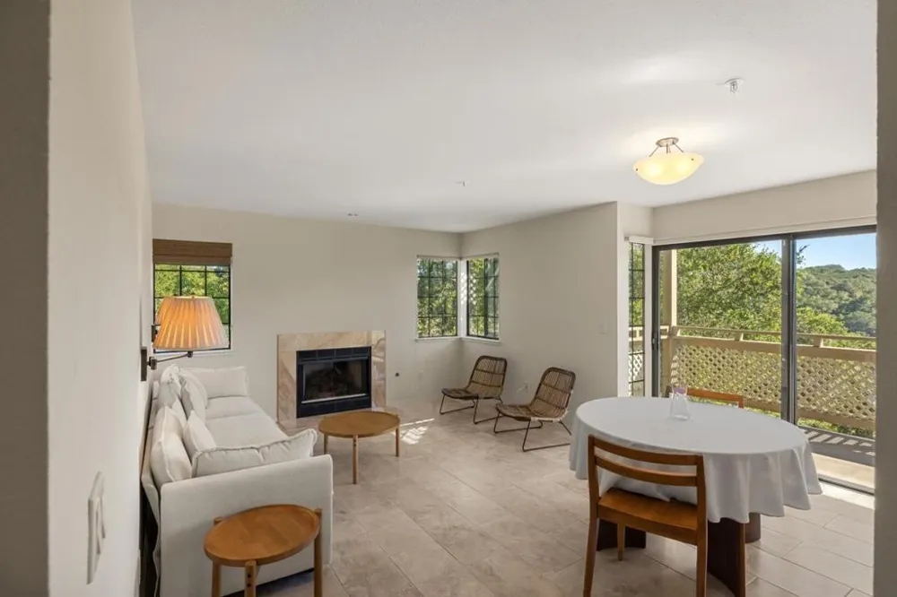 121 Quail Run Court Del Rey Oaks, CA 93940