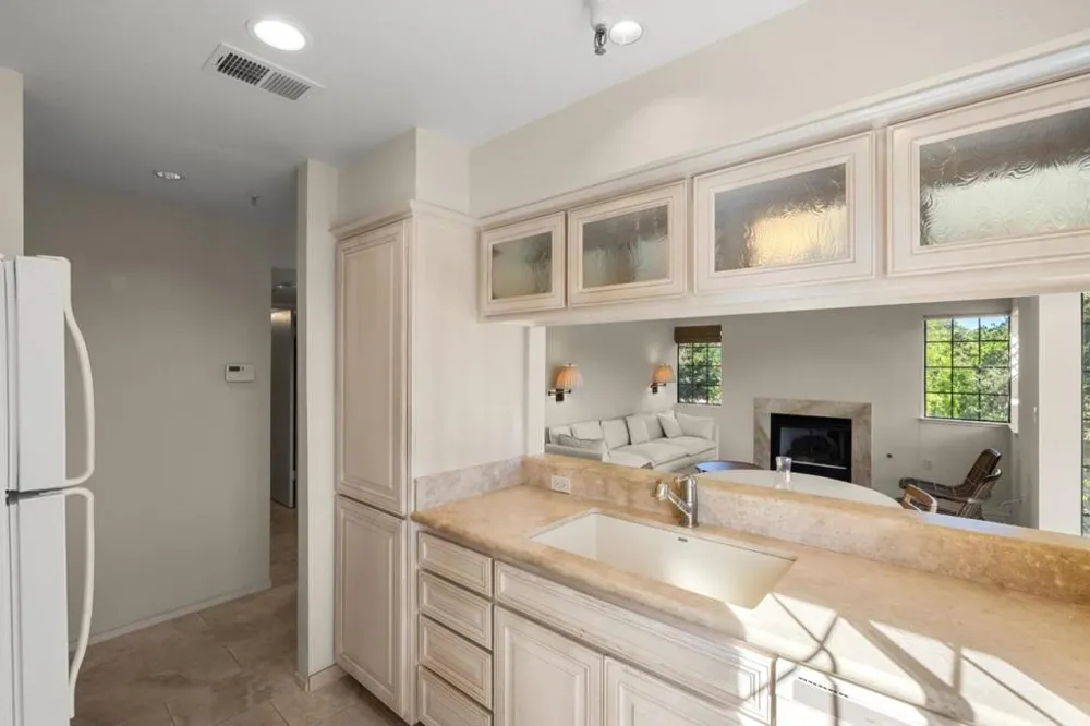 121 Quail Run Court Del Rey Oaks, CA 93940