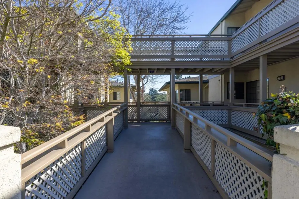 121 Quail Run Court Del Rey Oaks, CA 93940