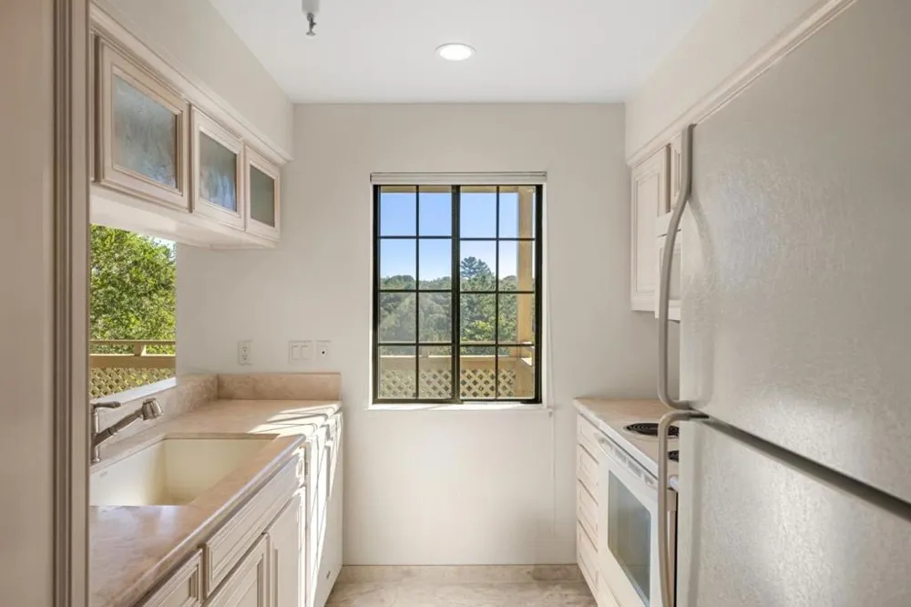 121 Quail Run Court Del Rey Oaks, CA 93940