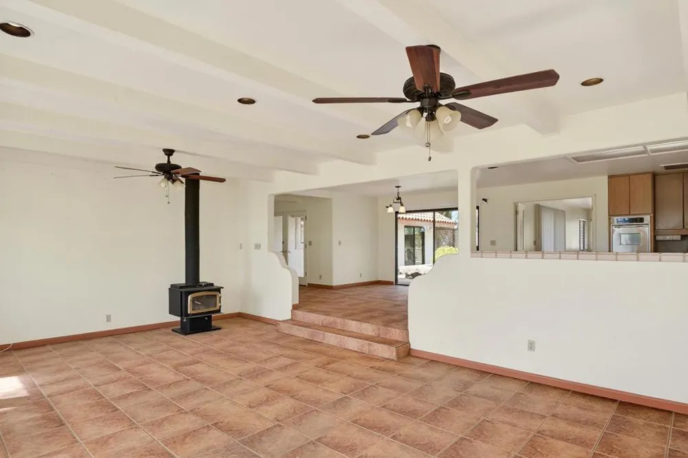 31021 Camphora Road Soledad, CA 93960