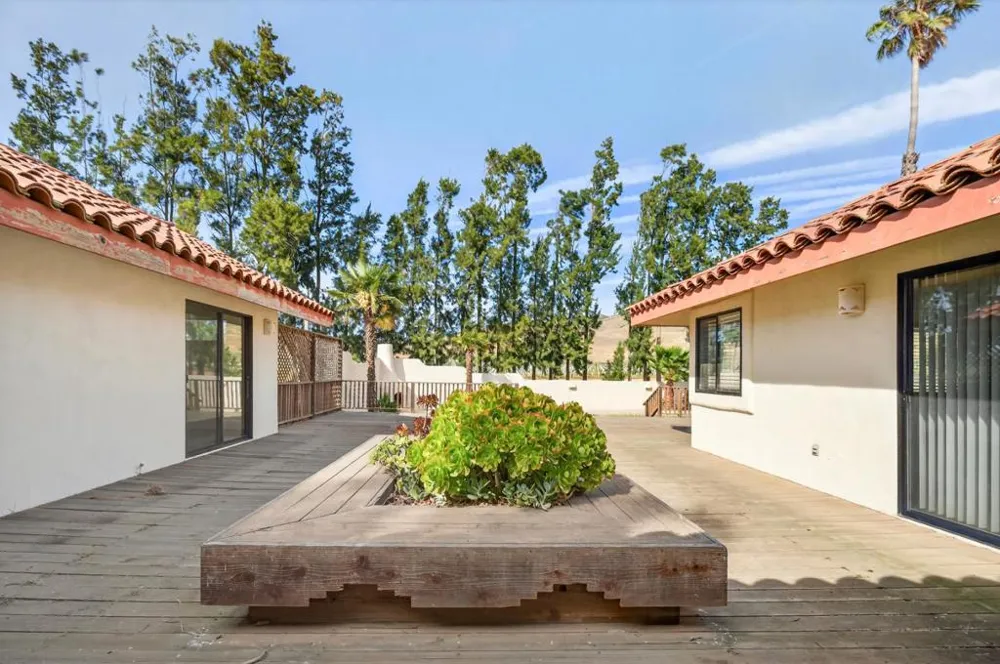 31021 Camphora Road Soledad, CA 93960