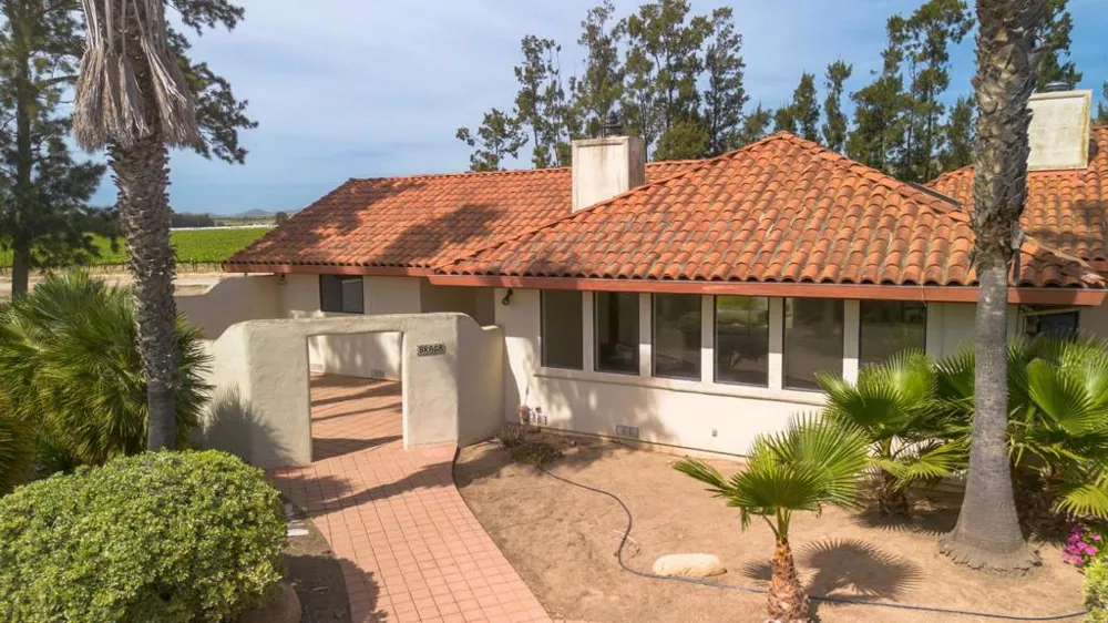 31021 Camphora Road Soledad, CA 93960