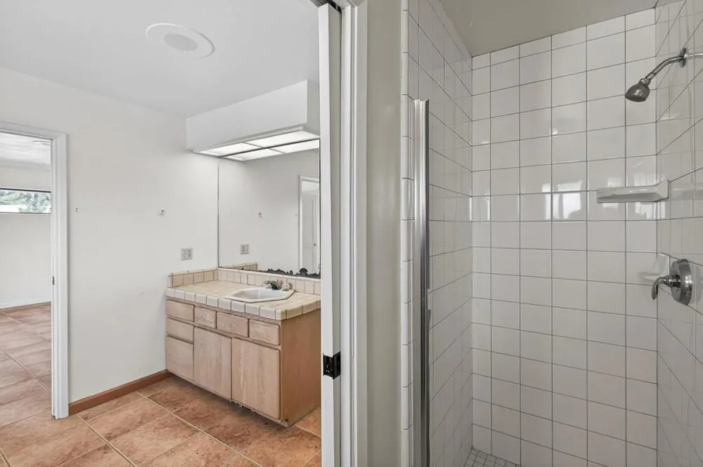 31021 Camphora Road Soledad, CA 93960