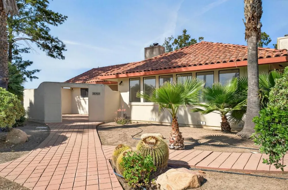 31021 Camphora Road Soledad, CA 93960