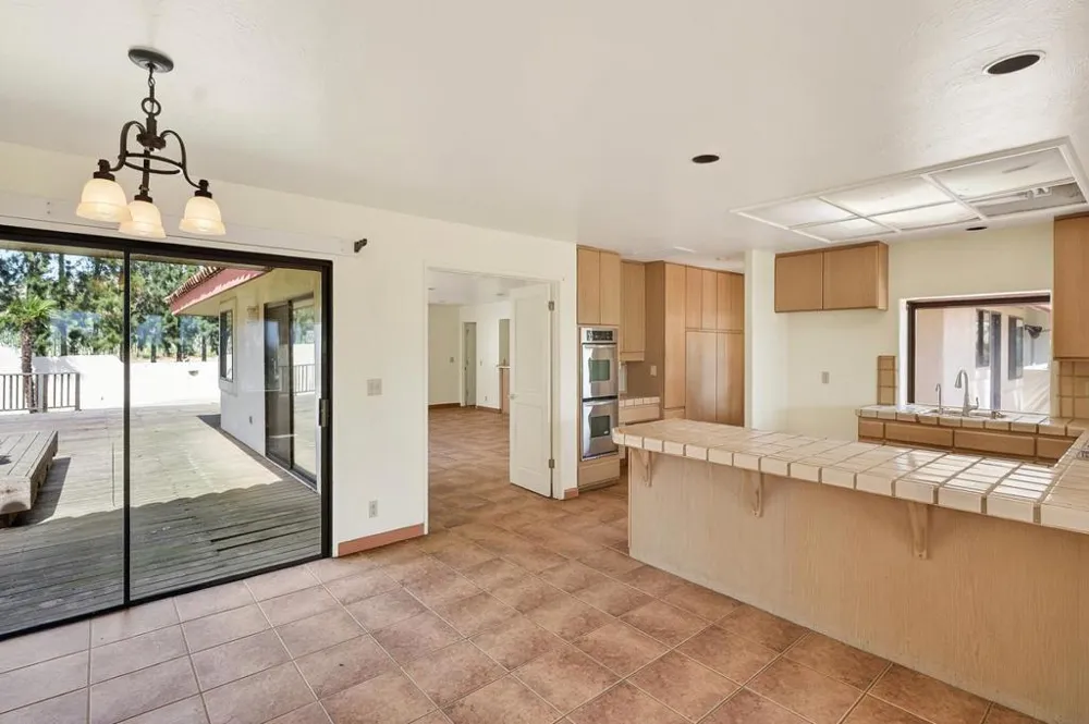 31021 Camphora Road Soledad, CA 93960