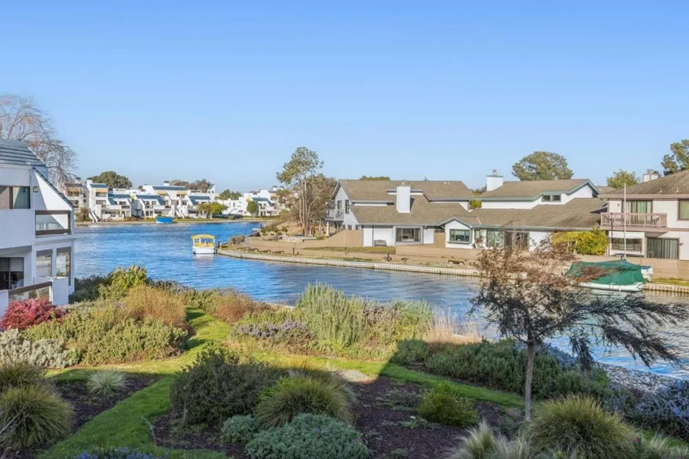 830 Balboa Foster City, CA 94404