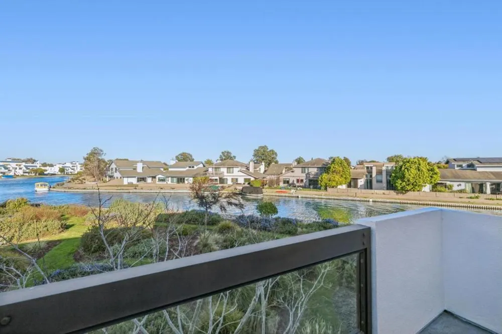 830 Balboa Foster City, CA 94404