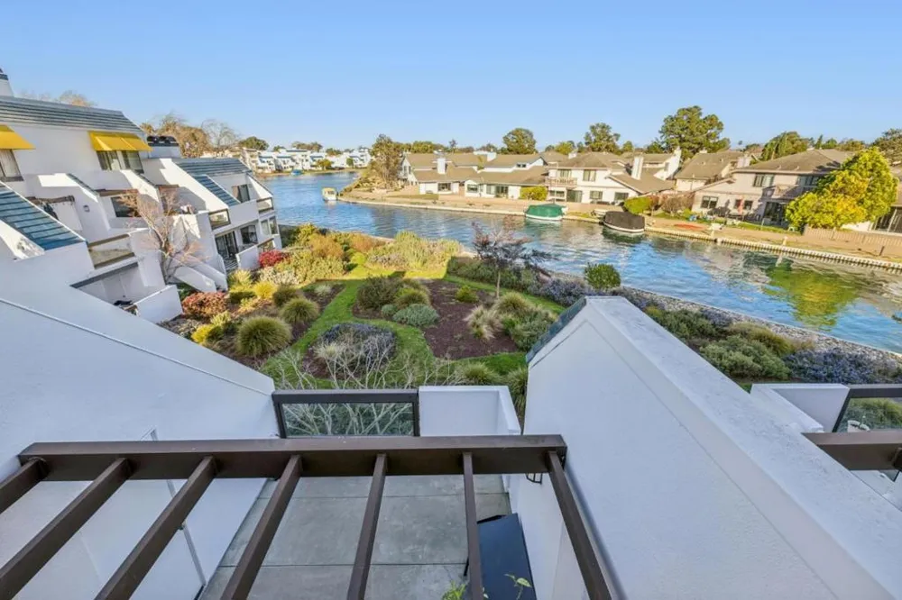 830 Balboa Foster City, CA 94404