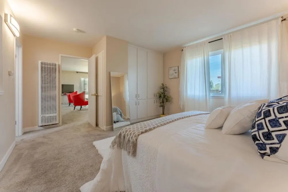 3049 Los Prados Street #223 San Mateo, CA 94403