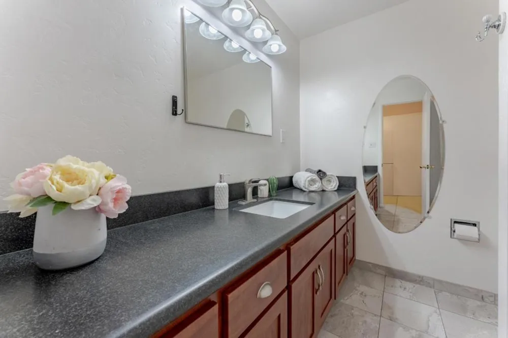 3049 Los Prados Street #223 San Mateo, CA 94403