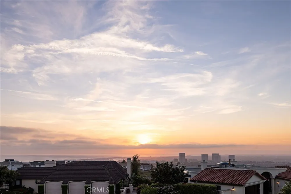 4 Narbonne Newport Beach, CA 92660