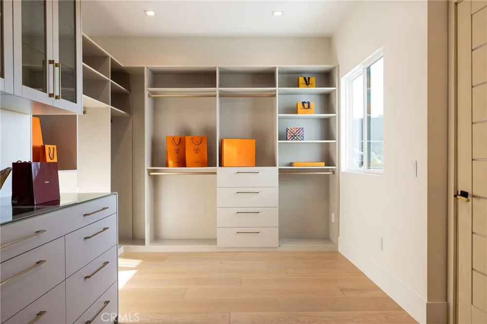 4 Narbonne Newport Beach, CA 92660