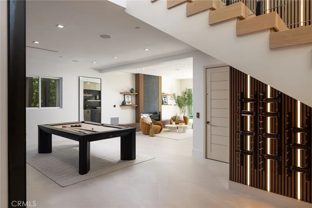 4 Narbonne Newport Beach, CA 92660